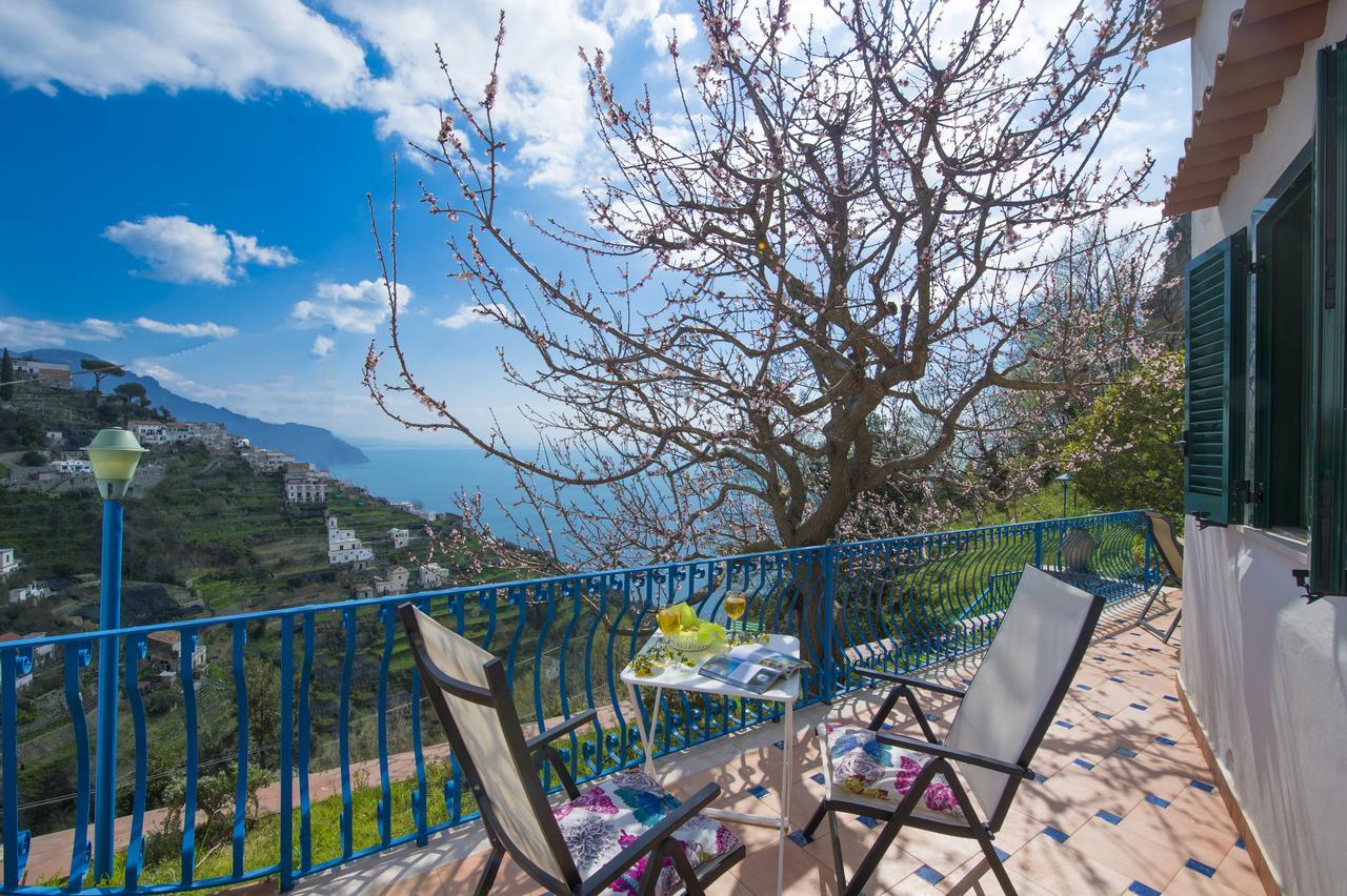 Casa Pina Lejlighed Amalfi Eksteriør billede